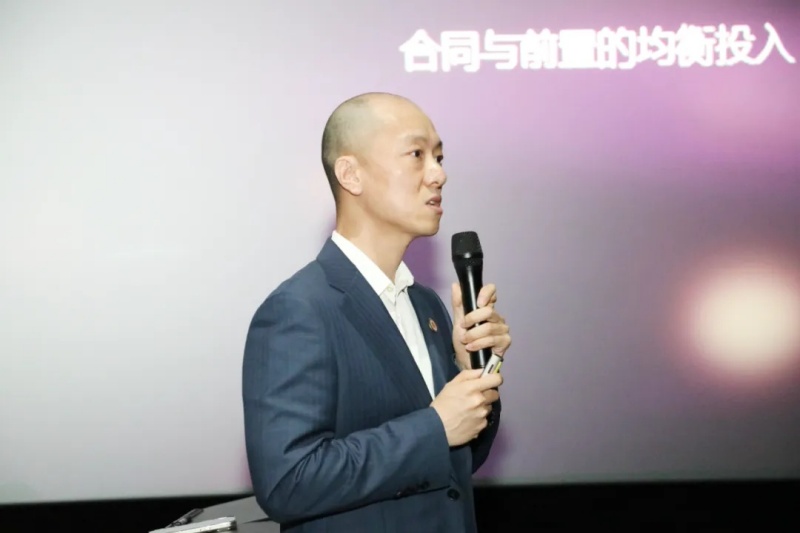 吴俊先生与唐疆先生汇报